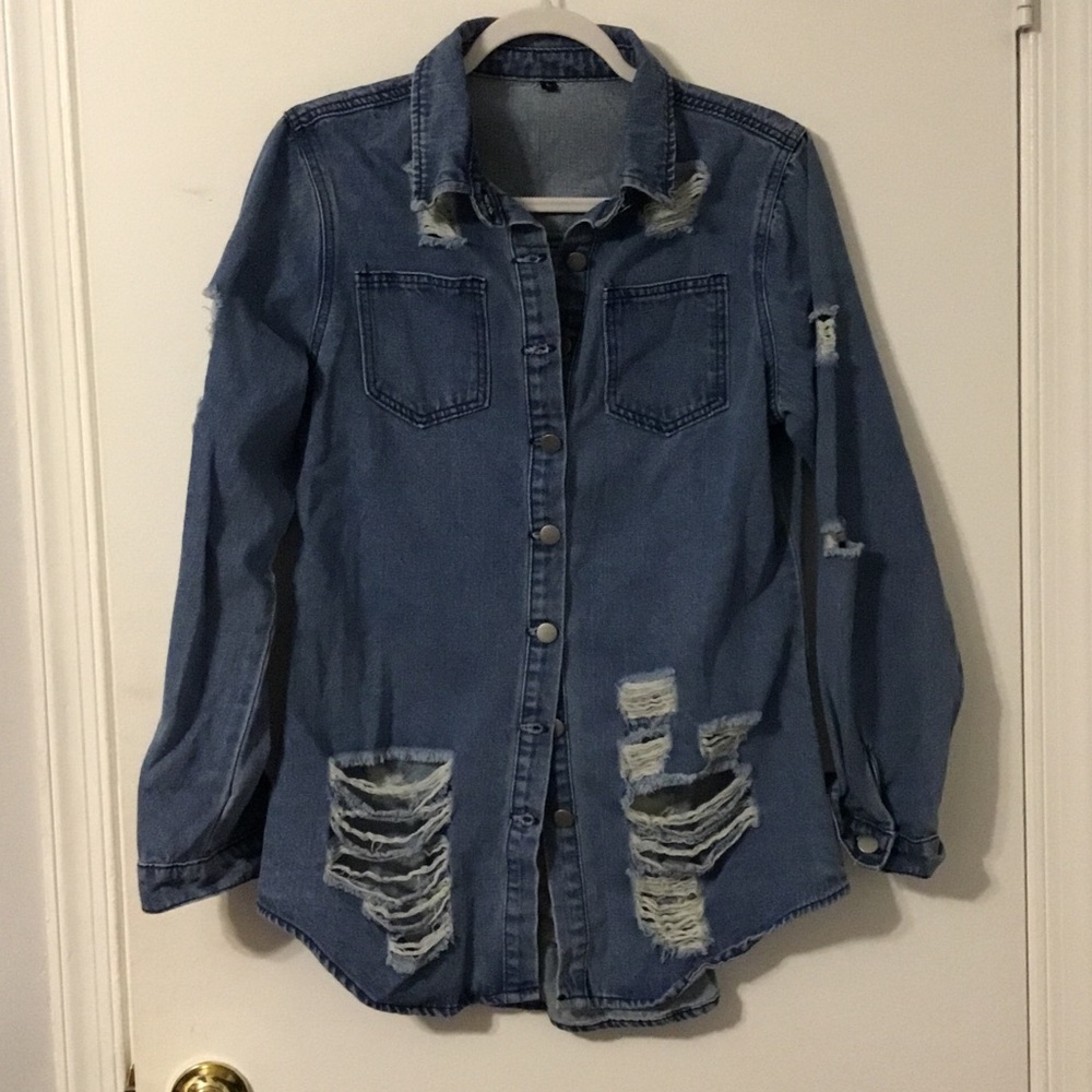 Women's L Distressed Light Blue Denim Jacket with Button Front